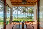 Pax-Anan-Bungalow-Beachfront-03