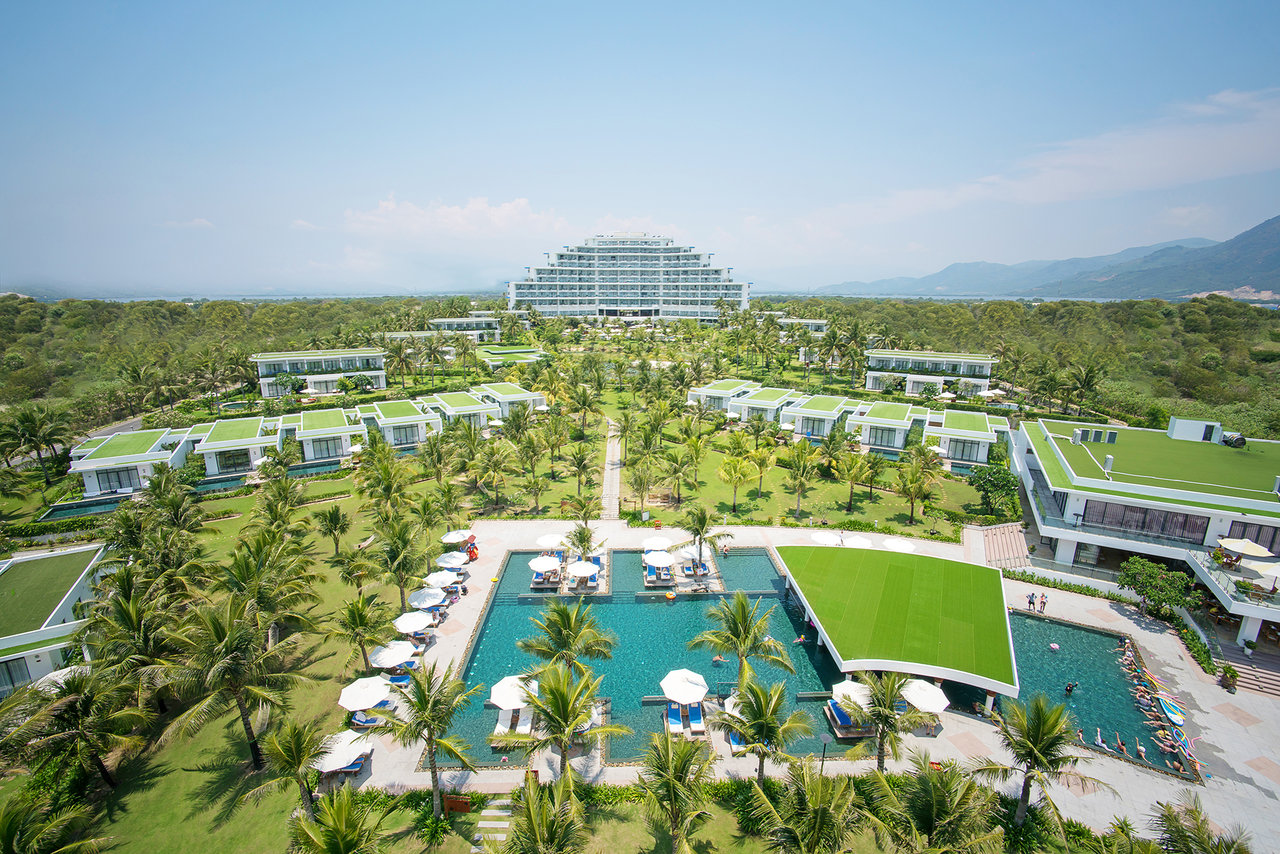 ưu đãi cuối năm Cam Ranh Riviera Resort 2024 1