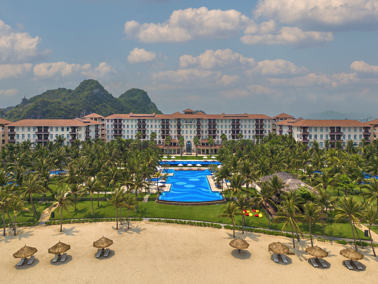 ưu đãi đầu năm top resort đà nẵng 2025 6